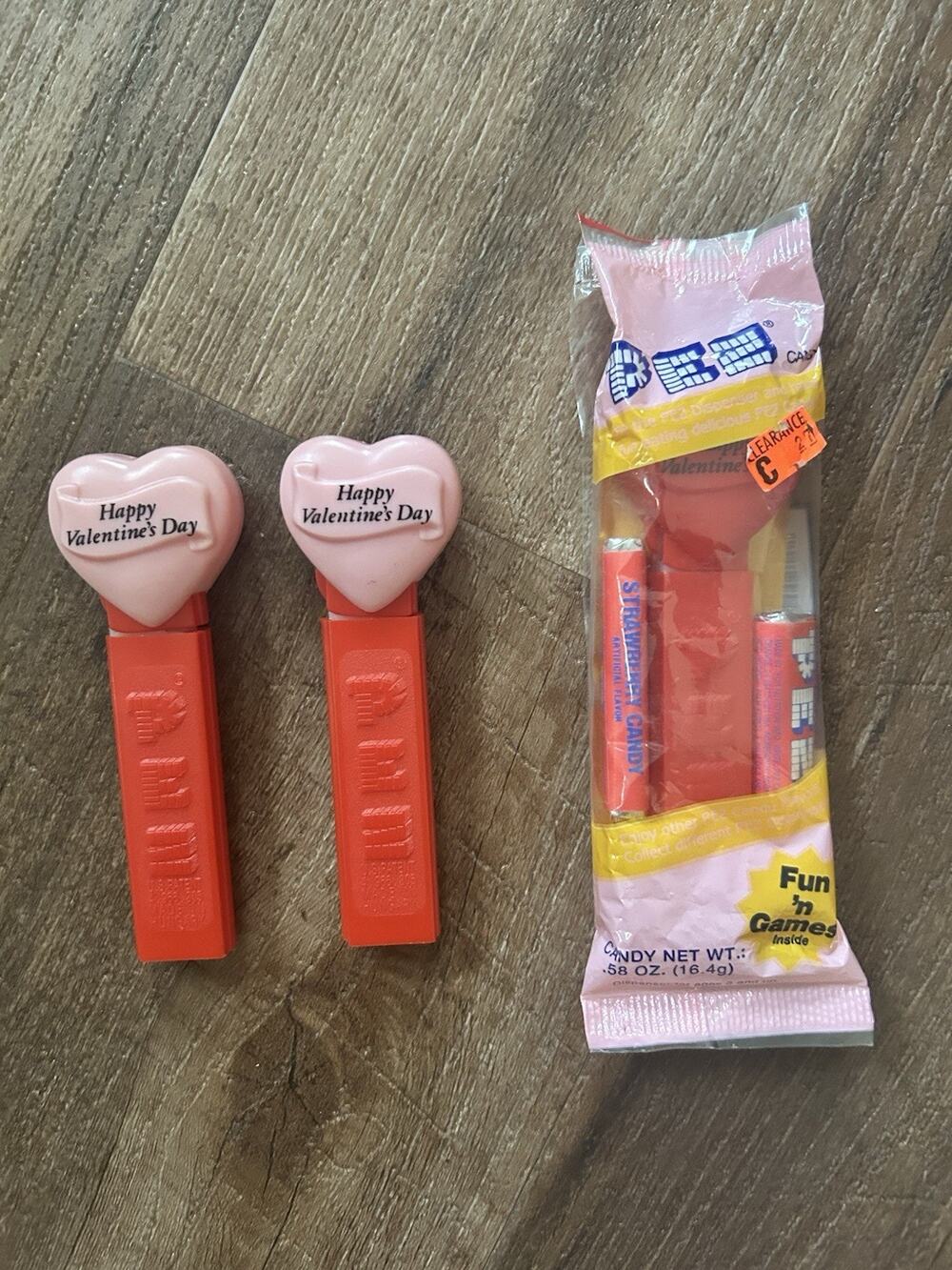 Happy Valentine’s Day Vintage Pez Dispensers Without Feet Set of Three